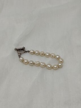 Freshwater Pearl Bracelet with Silver Toggle Clasp - Creamy White Pearls